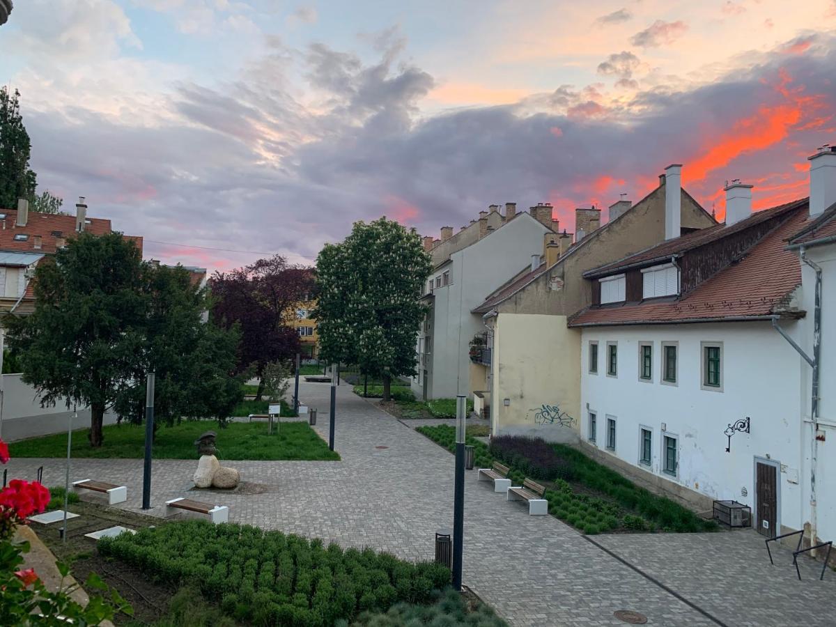 Forst-Haz Apartman Eger Exterior photo