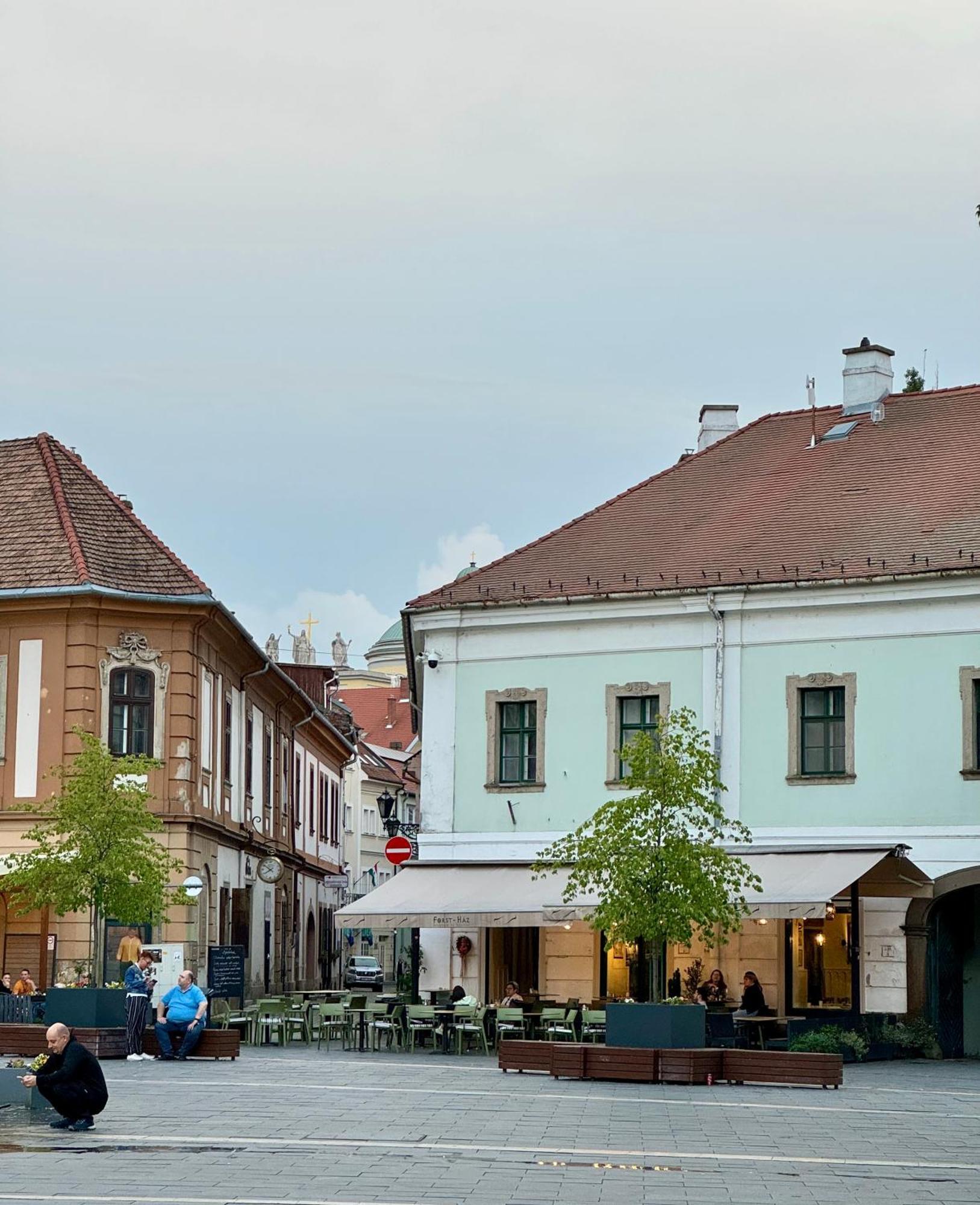 Forst-Haz Apartman Eger Exterior photo